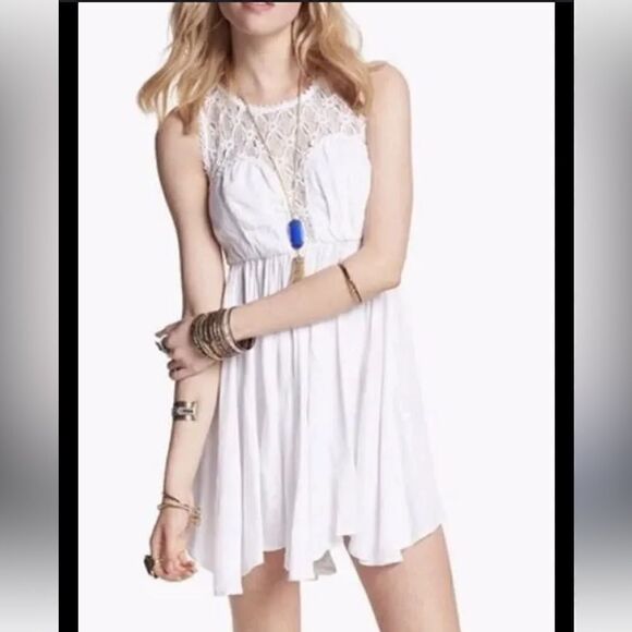 Free People White Lace Crochet Neckline Fiesta Mini Flowy dress size medium - Picture 3 of 16